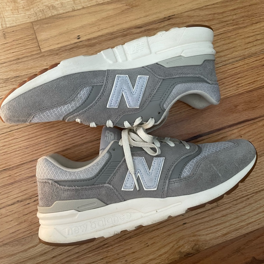 New Balance sneakers baby blue/grey